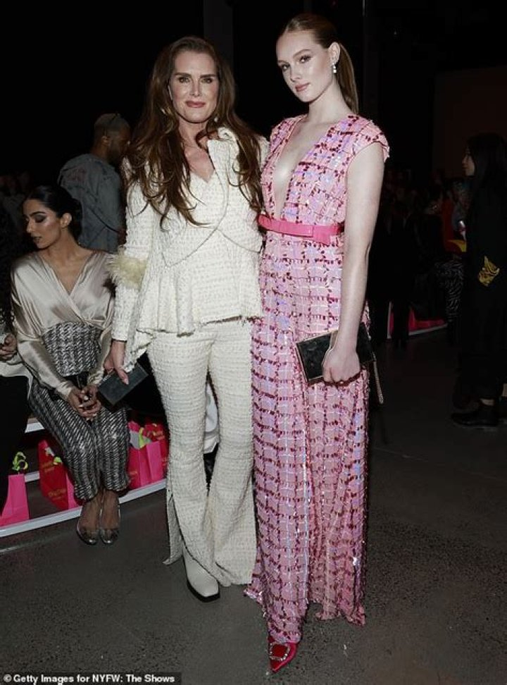 Brooke Shields & Lookalike Daughter Grier, 15, Stun As They Step Out At Milan Fashion Week — Photos