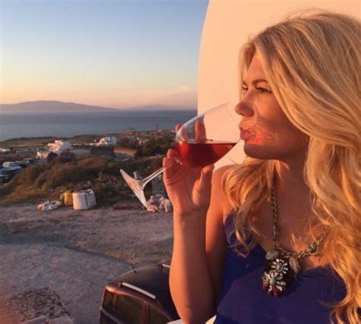 Caroline Arapoglou Height, Weight, Age, Family, Biography