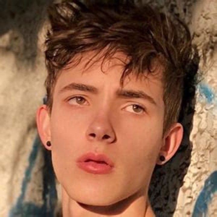 Cristobal Pesce - Bio, Age, Wiki, Facts and Family