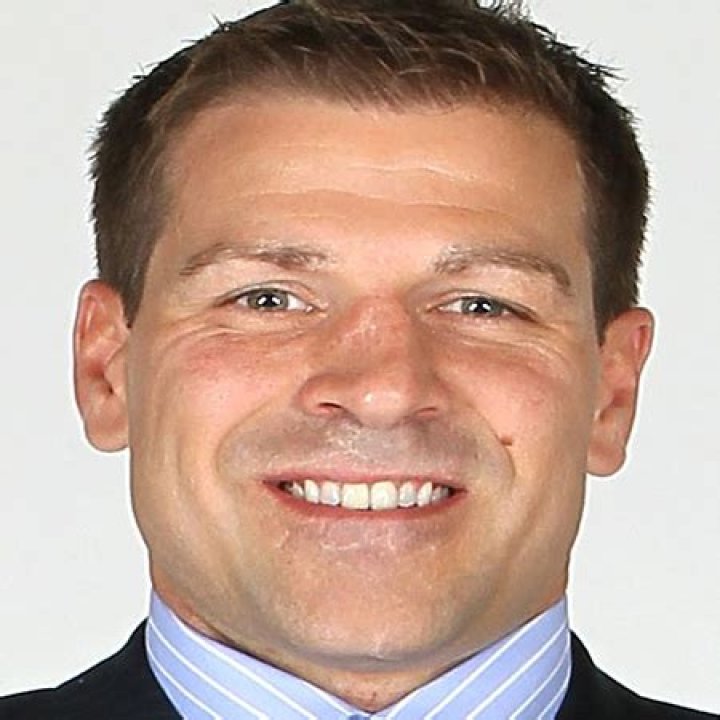 David Pastrnak Biography-salary, net worth, married, relationship, girlfriend, affair, career, age, nationality, family