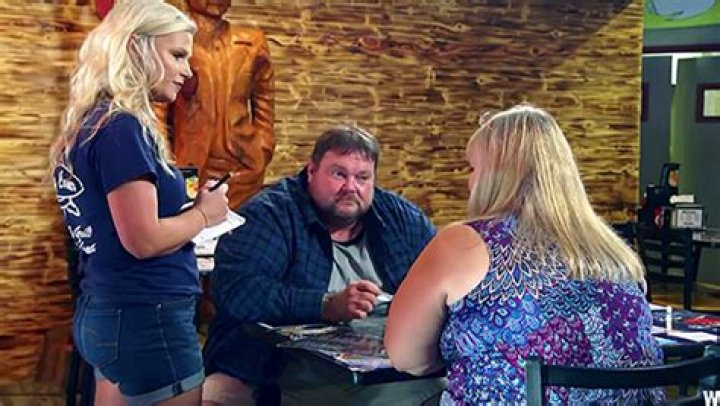 Doe Doe & Big Mike Search For Mama June – Hollywood Life