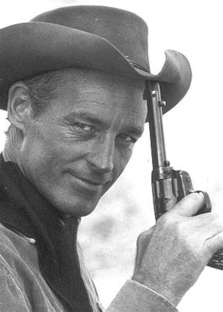 Guy Madison - Bio, Age, height, Wiki, Facts and Family