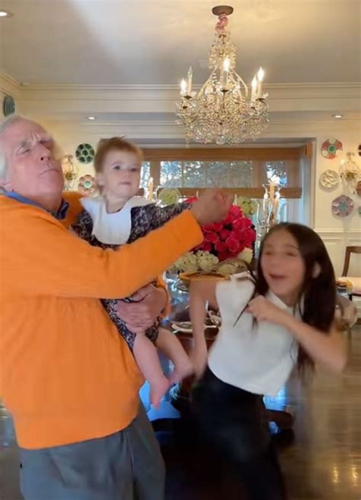 Henry Winkler, 76, Dances on TikTok With Grandkids In Adorable Video