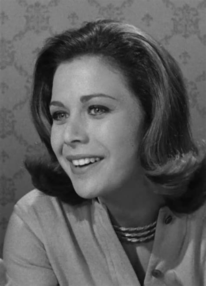 Jan Shutan: TV Actress Detailed Bio, Age, Birthday, & Height Insights and more