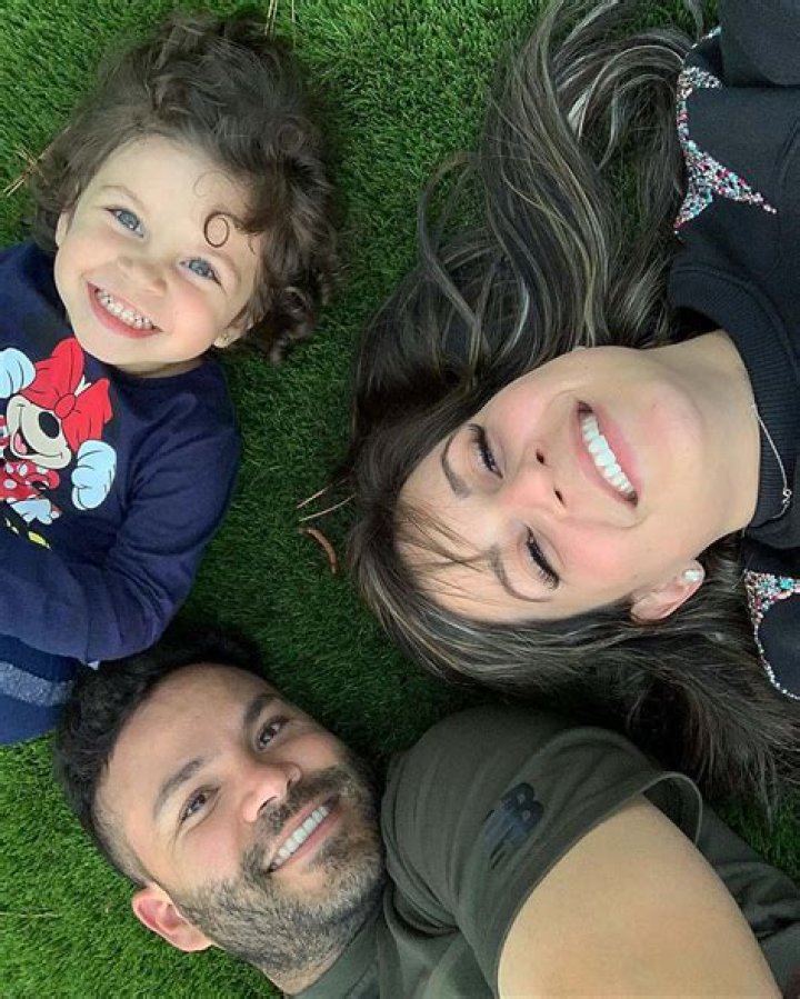 Jose Altuve's wife Nina Altuve Biography- Salary, Earnings, Net worth, Married, Husband, Children, Career, Age, Height, Family, Relationship, Career