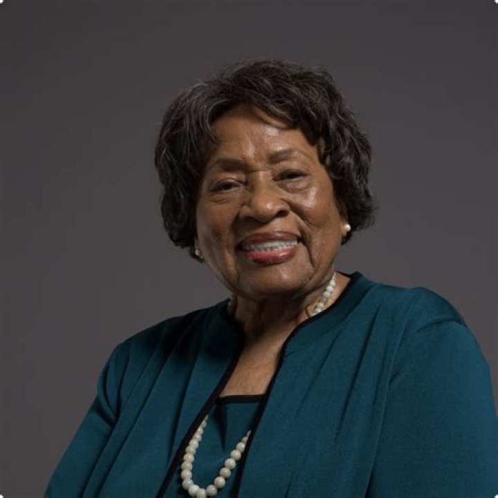 Joycelyn Elders - Bio, Age, Wiki, Facts and Family