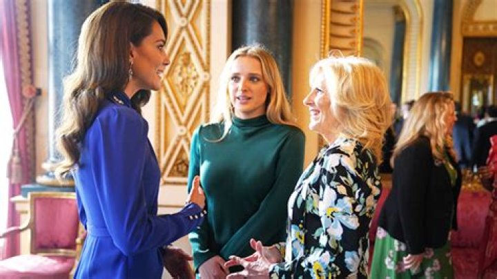 Kate Middleton Laughs With Dr. Jill Biden & Granddaughter Finnegan, 22, At Pre-Coronation Dinner