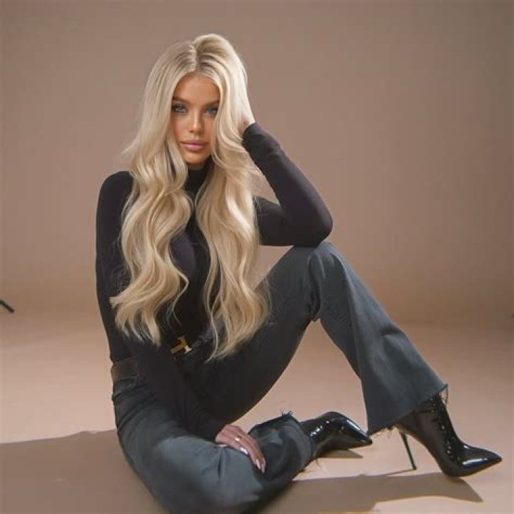 Kaylyn Slevin Height, Weight, Age, Body Statistics