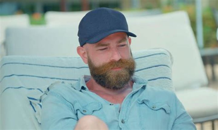 Lennie Gets Jealous – Hollywood Life