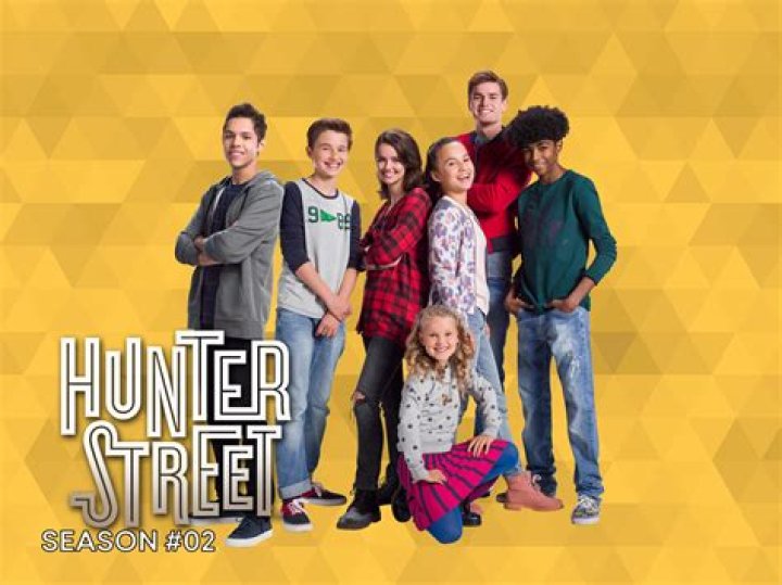 MaeMae Renfrow on ‘Hunter Street’ Season 2 – “Amazing and More Mystery!” – Celeb Secrets
