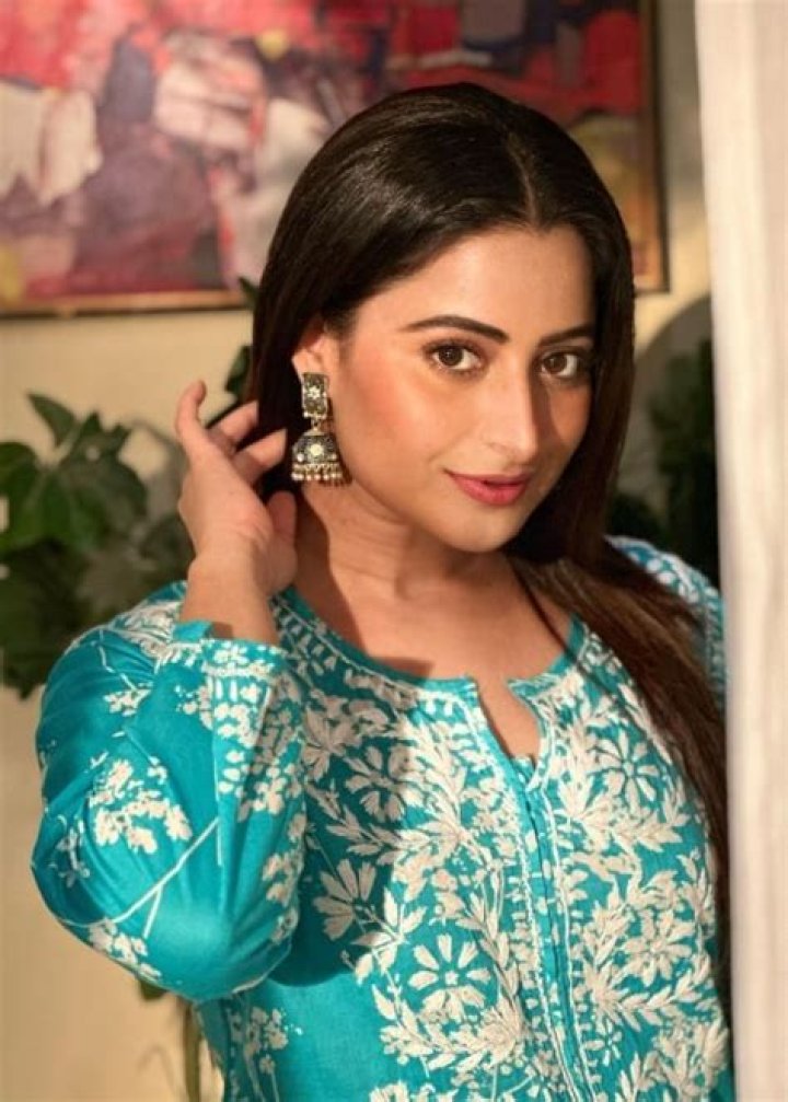 Malaika Firth Height, Weight, Age, Body Statistics