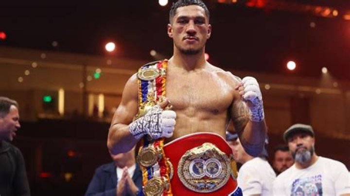 Mark DeLuca Boxing Stats and Earnings; What is his fight purse? His Family, Career, Relationship, Married Life, and Girlfriend