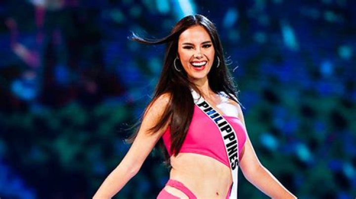 Miss Philippines Wins Miss Universe 2018 — 5 Things On Catriona Gray – Hollywood Life