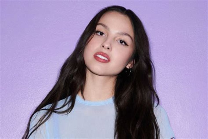 Olivia Rodrigo Drops New Teaser And Deletes All Instagram Photos! – Celeb Secrets