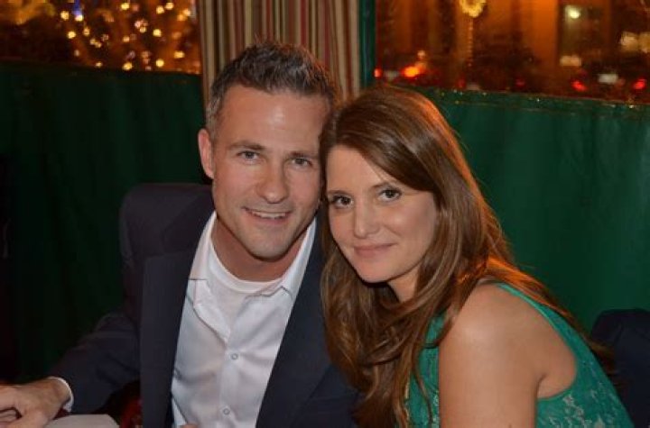 Relapses & Has Sex With Another Woman – Hollywood Life