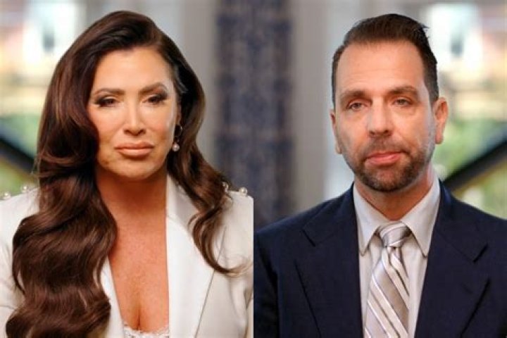 ‘RHOC’s Emily Simpson Says Husband Shane Loves Her Body At Any Size – Hollywood Life