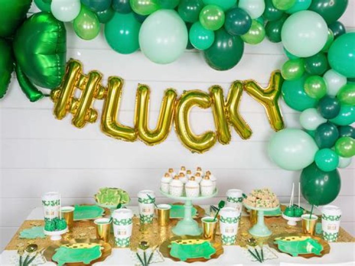 Rob Kardashian Celebrates 34th B-Day With St. Patrick’s Day-Themed Party With Pot Of Gold Balloons