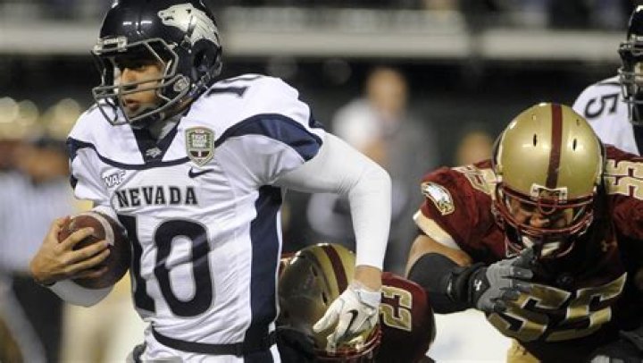 See The Football Player – Hollywood Life