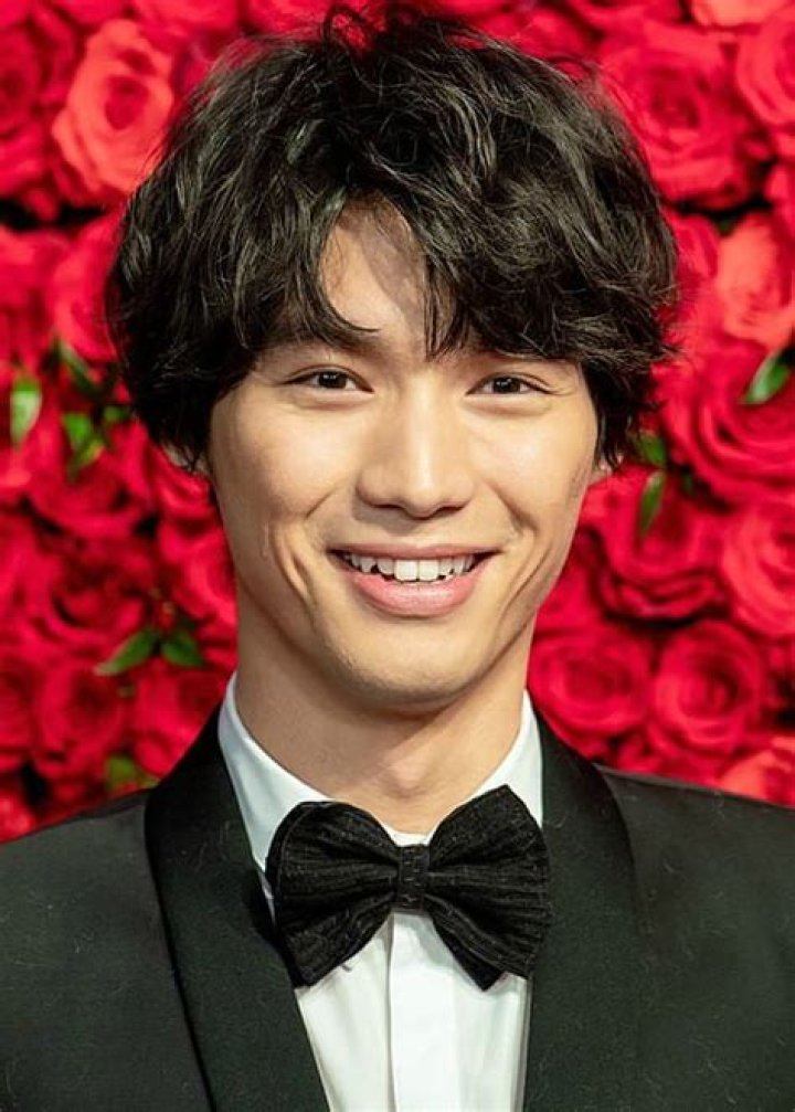 Sota Fukushi Height, Weight, Age, Girlfriend, Family, Facts, Biography