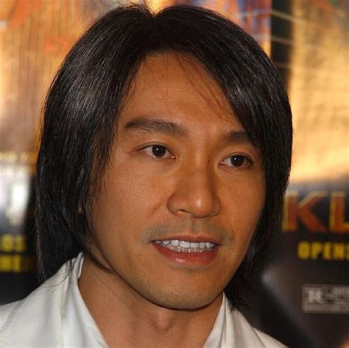 Stephen Chow Height, Weight, Age, Girlfriend, Family, Facts, Biography