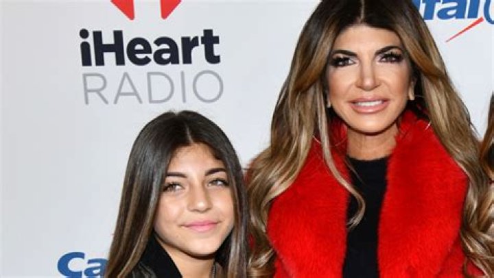 Teresa Giudice On Daughter Milania’s 40-Pound Weight Loss – Hollywood Life