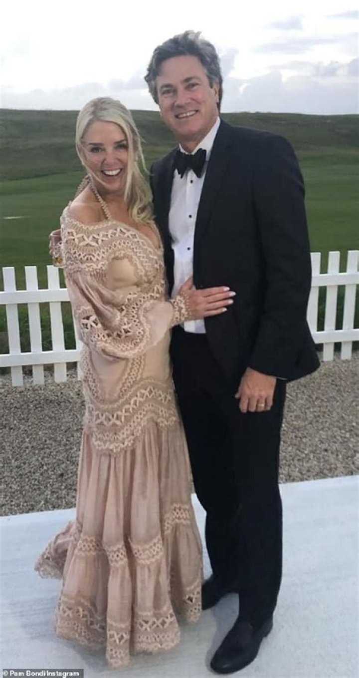 Tim Wakefield - Bio, Age, net worth, height, Wiki, Facts and Family