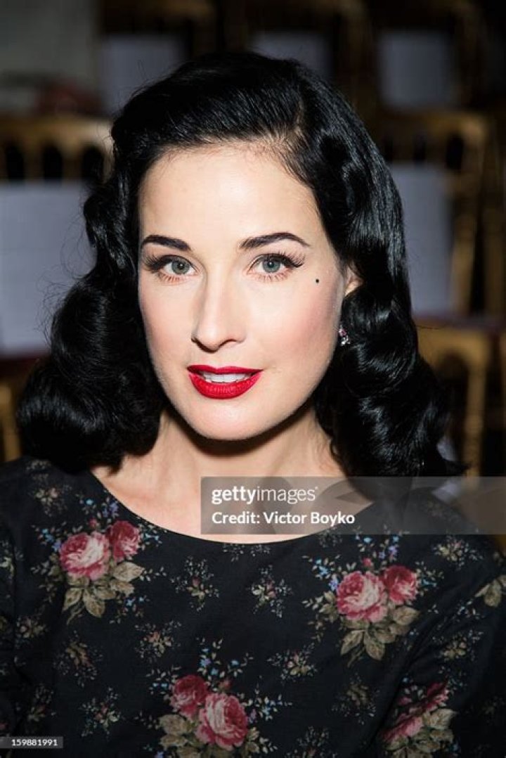 Ulyana Sergeenko - Bio, Age, Wiki, Facts and Family