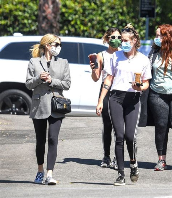 Where To Get Deals On Fresh Brews – Hollywood Life