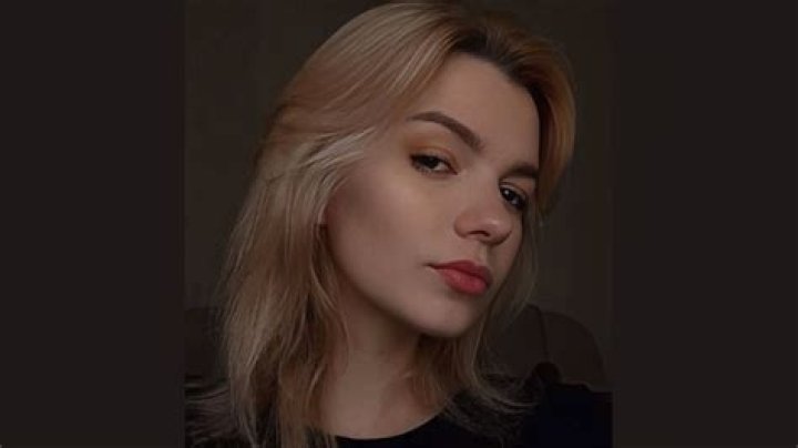 Who is Anna Khait Dating Now