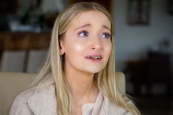 Who is Annaliese Puccini Dating Now