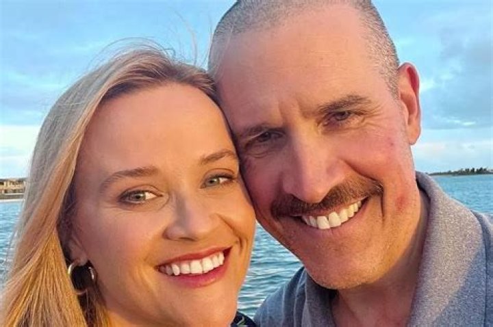 Who is Ed Toth Dating Now