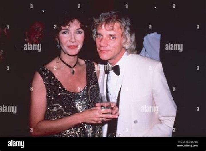 Who is Mary Steenburgen Dating Now